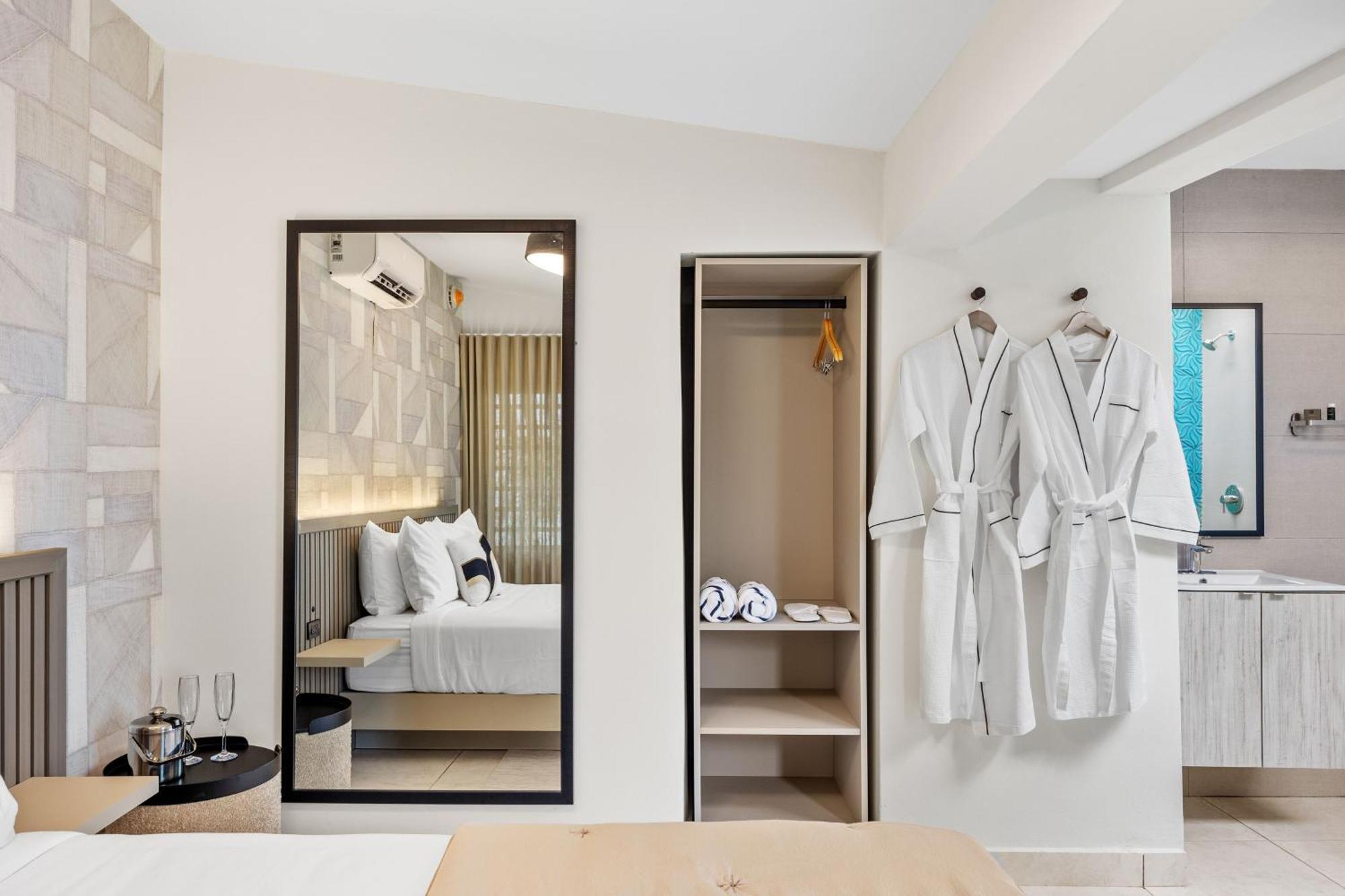 The Weekender By Otium Hotel San Juan Exterior photo